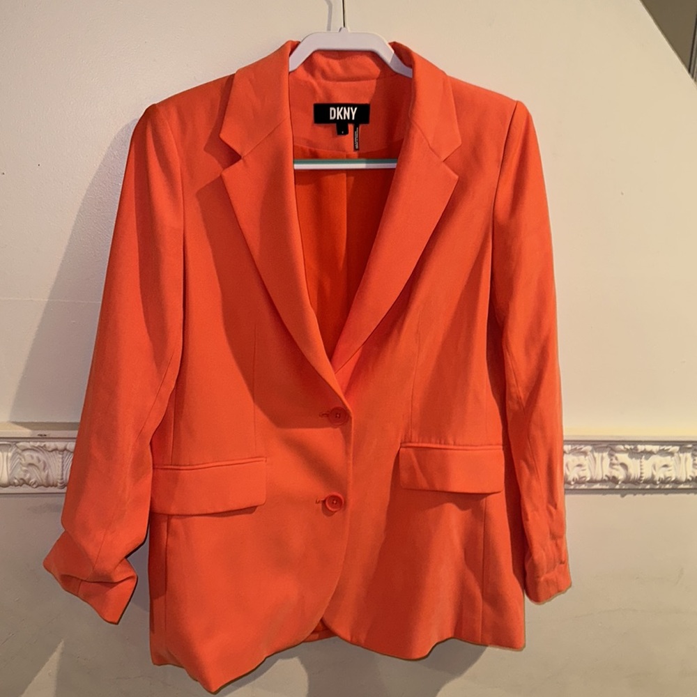 Women's Notch-Collar Flap Pocket Long Sleeve Blazer